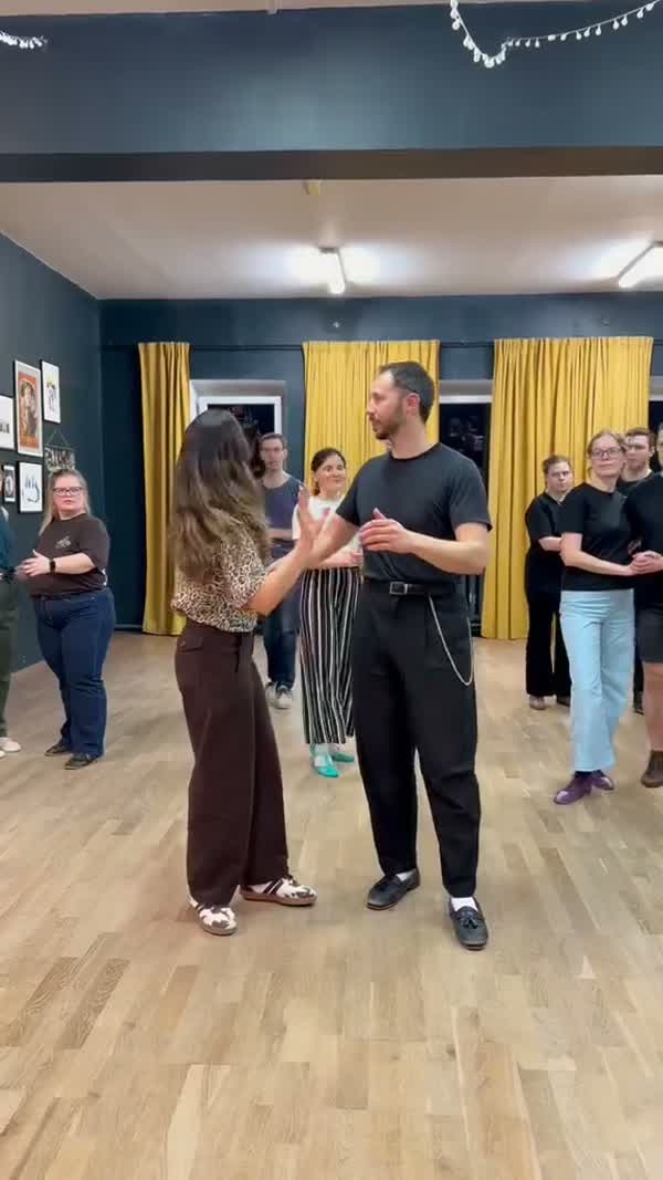 elge-nicholas-shag-what-a-jazz.mp4